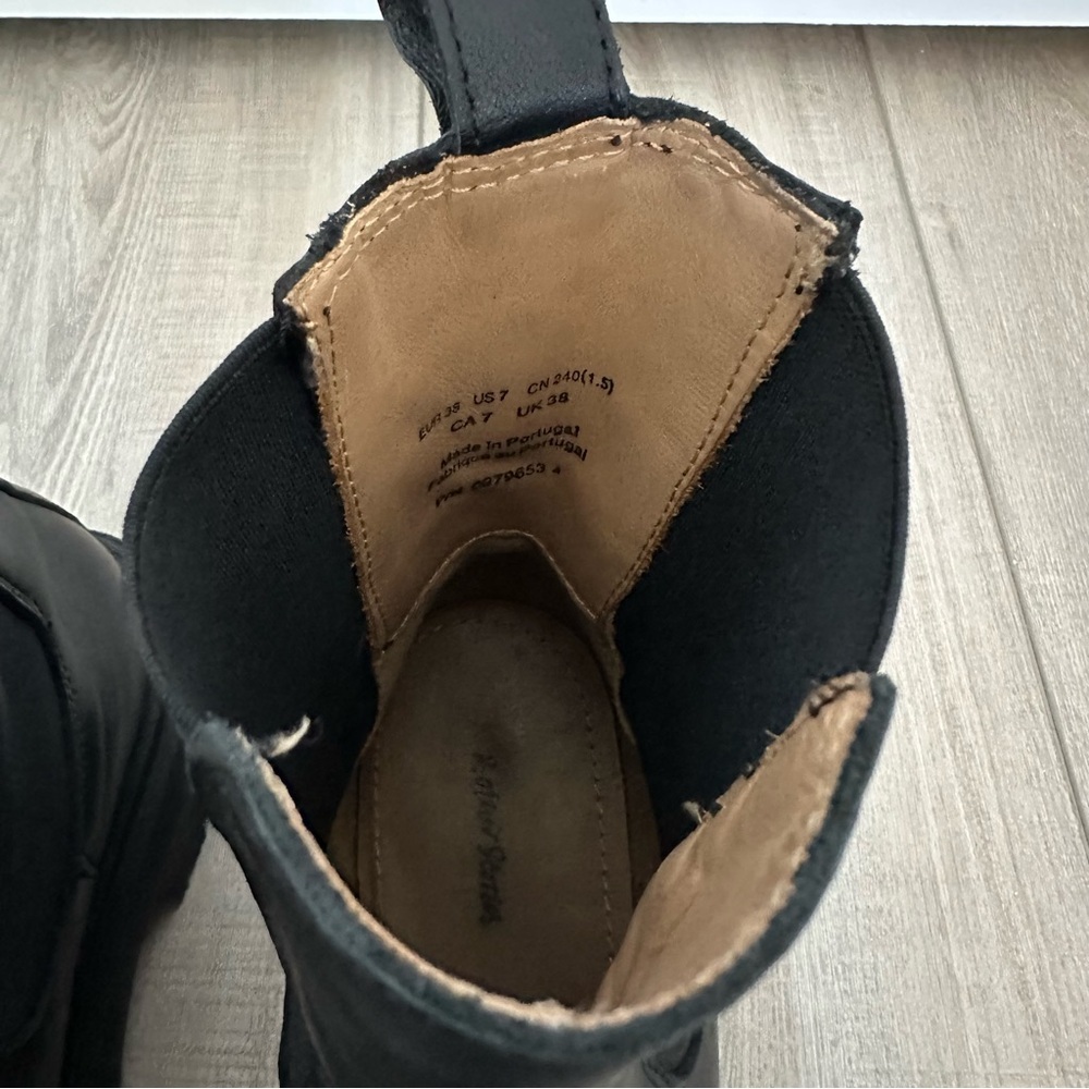 & Other Stories Black Chunky Sole Chelsea Leather Boots - Picture 5 of 8